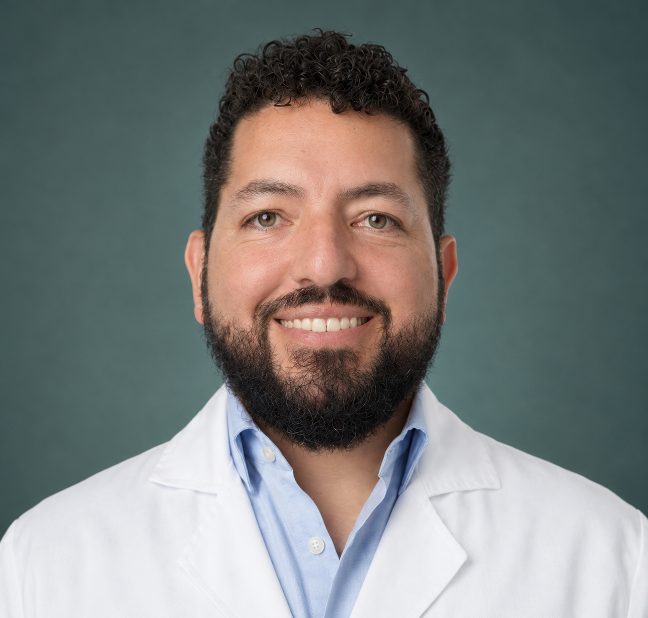 Dr. Jipson Rodríguez Noguera, neurocirujano especializado en columna vertebral